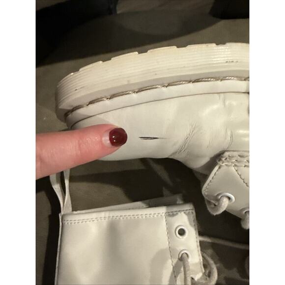 Dr. Martens 14357 Boots Men’s 8 Women’s 9 EU 41 White Smooth Leather Eye Lace UK main image 5